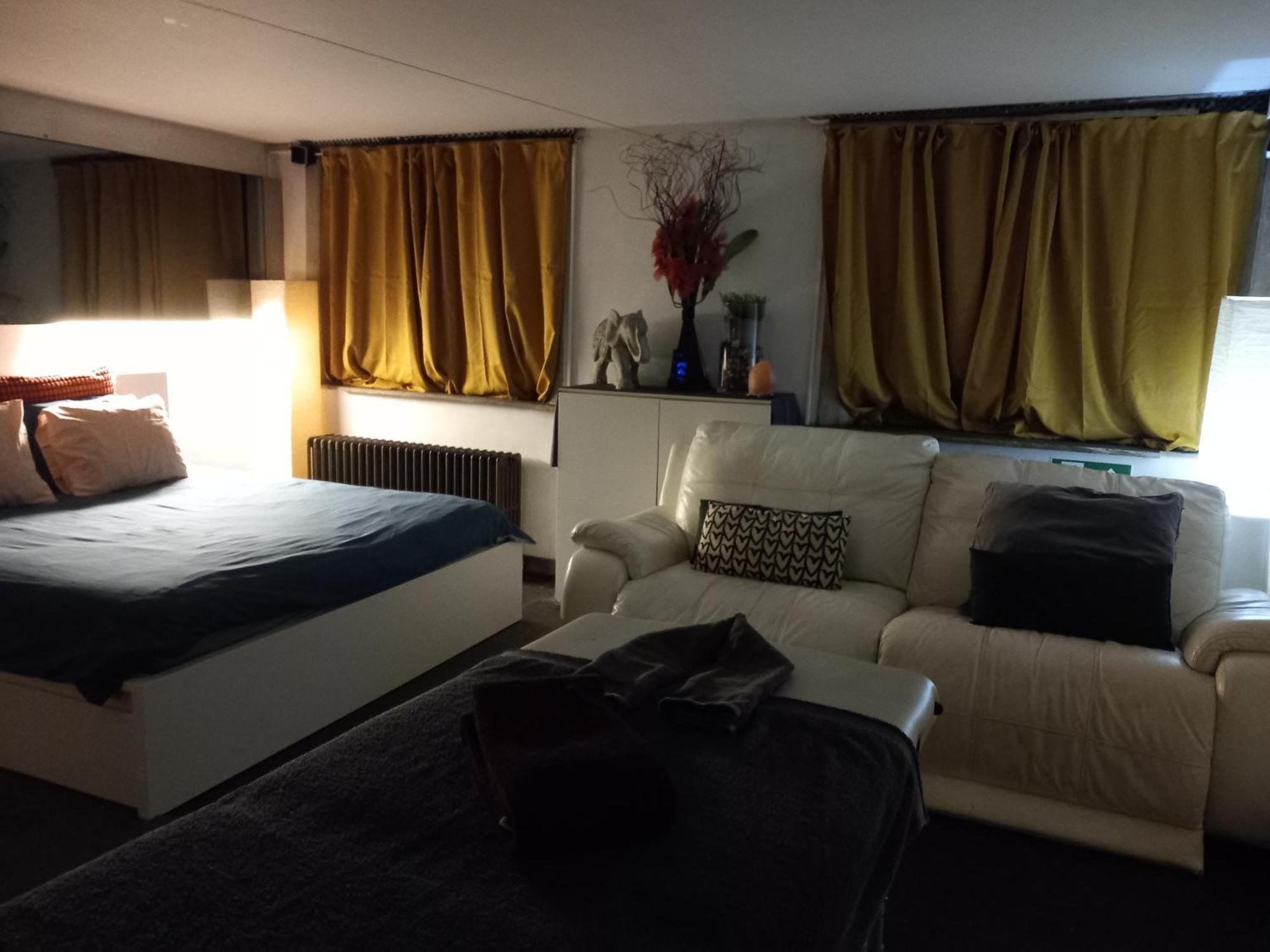 Nice And Cosy Place With Jacuzzi And Sauna To Relax In The Centre Of Антверпен Экстерьер фото